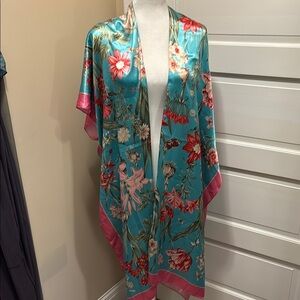 Paparazzi Blue and Pink Floral Kimono